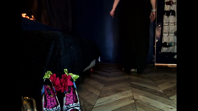 Samantha 38G: Vyzkoušejte si halloweenské podpatky od Samantha 38G