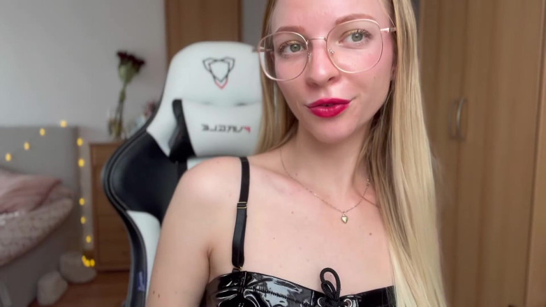 Goddess_Bella_Rae: Asmr рольова гра, неналежне та грубе поводження