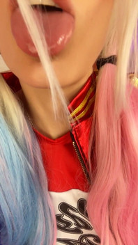 How Loves Harley Quinn?