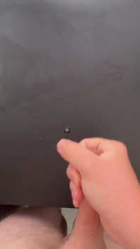 Gedetailleerde grote lul masturbatie met grote cumshot