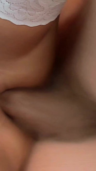Sexy lingerie e sexo anal quente fodendo uma loira sexy milf em dp sexo a três