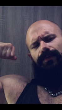 Feel That Huge Meaty Arm!