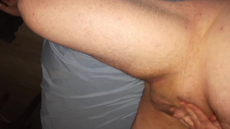 kinkylittledickie: Une petite bite clone Willy dans mon cul