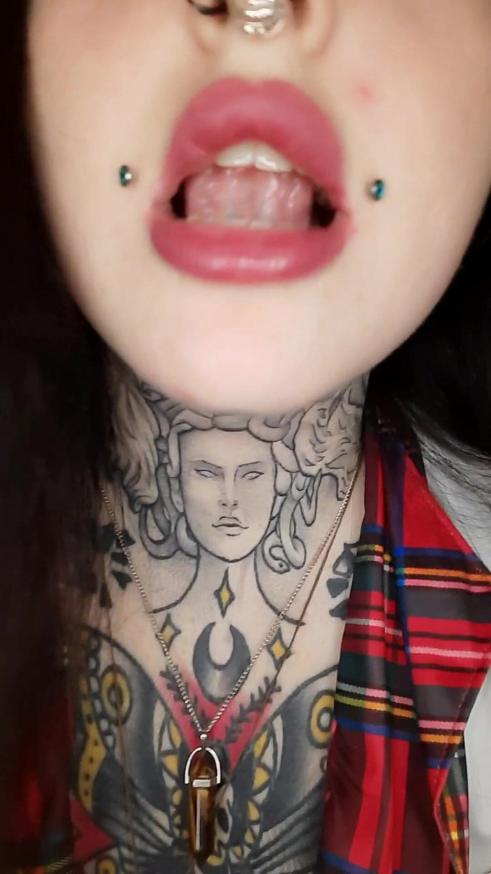 Yourfavecumslut: 거대한 소화기 시스템 롤 플레이