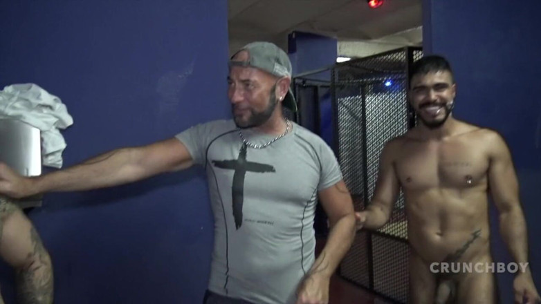 Fun bareback meeting in Barcelona: Valentino Sistor is used raw by 2 tops straigh boys