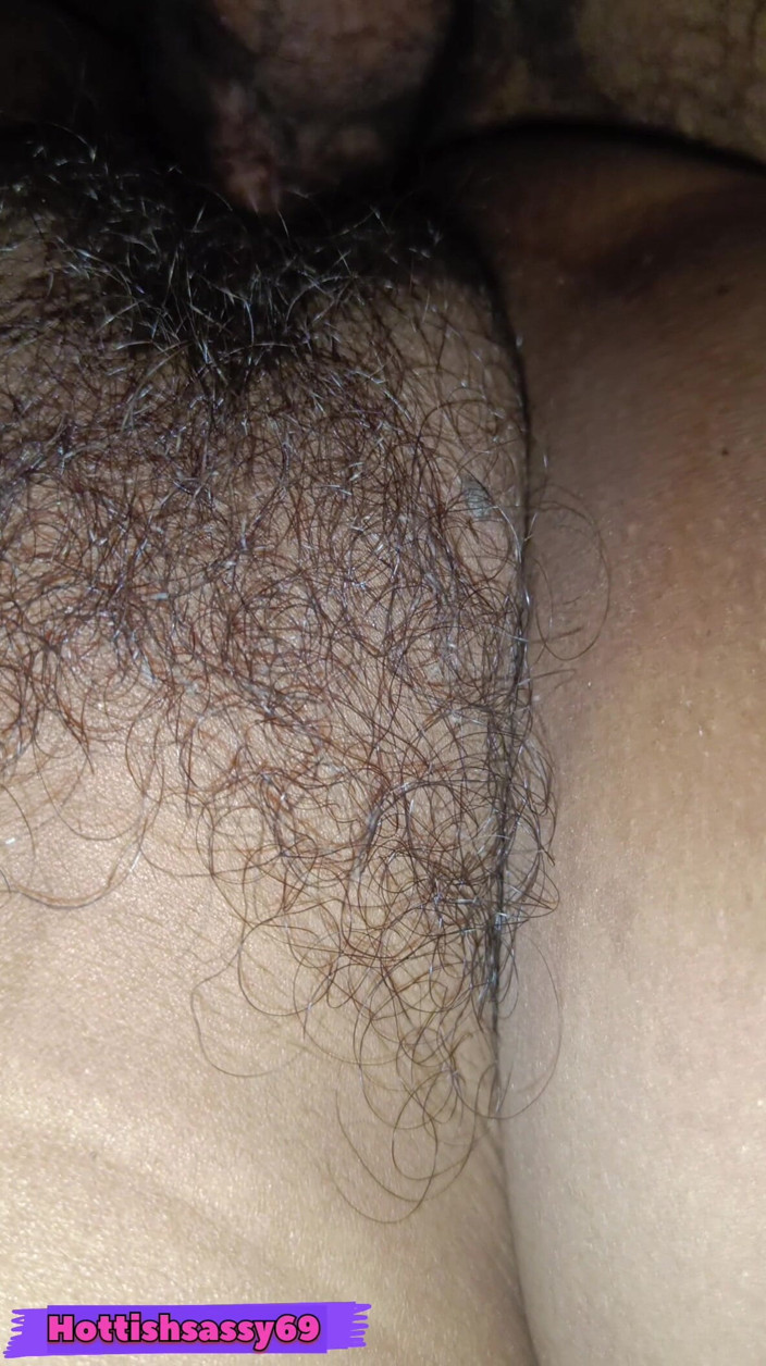 Hottishsassy69: Cewek india dengan memek becek dientot habis-habisan sama kontol besar...