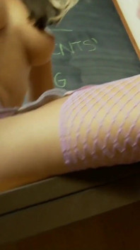 Những người bạn đại học khoe những cái lồn nóng bỏng và hứng tình của họ cho giáo viên