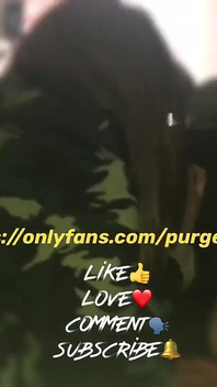 A trebuit să-și urmărească iubita cum îmi suge pula. Era supărat