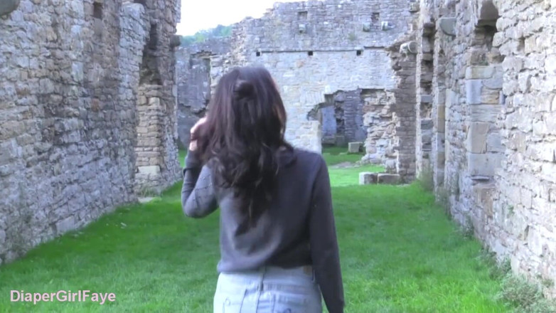 Her Kink UK: Easby Abbey