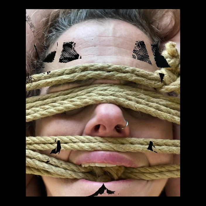 Suzy Wylde: Kompilace kalhotek, kundičky a sólo