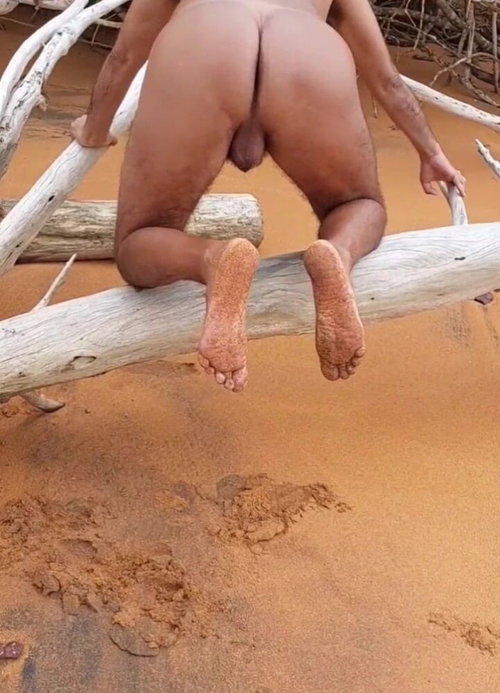 Ladysilvas: Ледісільва гола на пляжі прийшла трахнути мою гарячу дупу