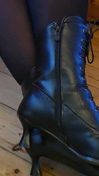 Lace up Bots & Punčocháče