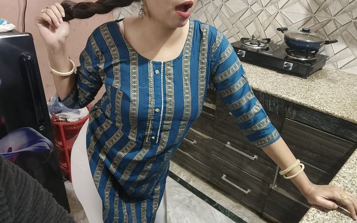 Saara Bhabhi: Мачеха соблазняет своего пасынка для хардкорного траха на горячей кухне на хинди