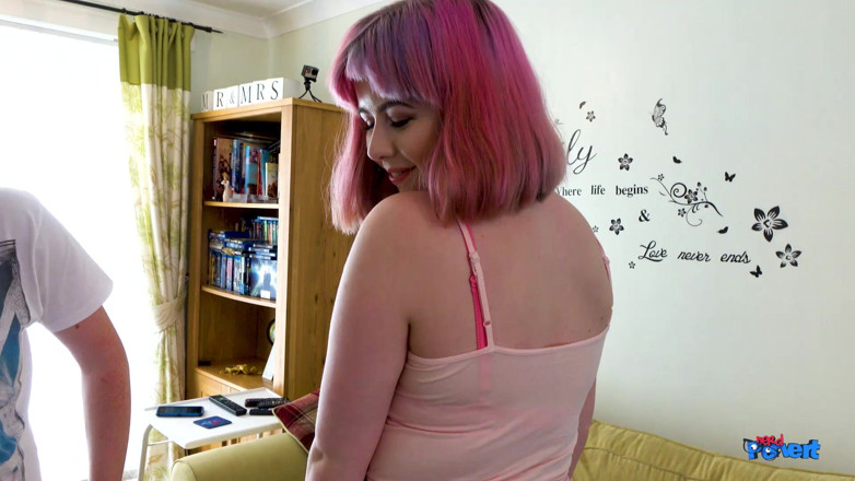 Nerd Pervert: Caitlyn Smith - Baiseuse Mignonne