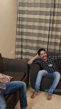 Dangerouse love sesso a tre hardcore con Desi Bhabhi
