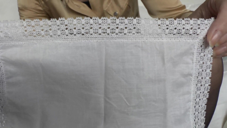 Lady Victoria Valente: Pelatihan Cumshot: Squirt Pada Saputangan Renda Putih Saya, Lady Victoria...