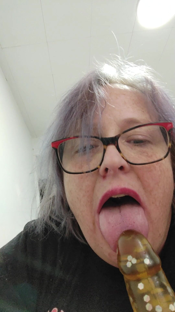 Ang the dirty Canadian: POV