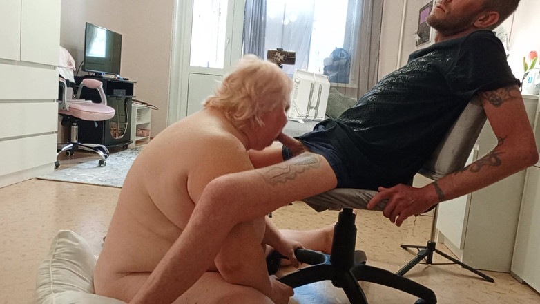 Zona901: přítelkyně chce sperma v puse a saje ptáka