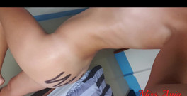 MissAnja_FH: Ik ben mijn dag begonnen met honderd gehurkt te zijn...