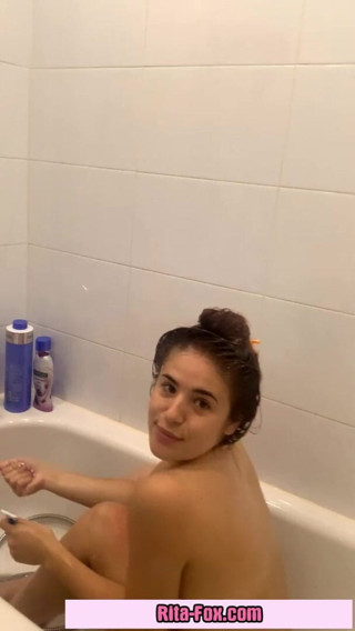 SugarNadya: I went to take showers and shave my sweet pussy...