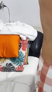 Nevlastní bratr, který není vzhůru, má sex.