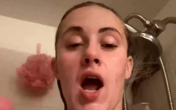 April Sparx: Stream spuštěná doba sprchy