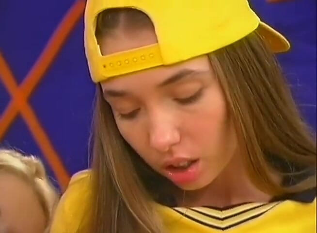 Teens X: कमसिन तीन लोगों की चुदाई xxx
