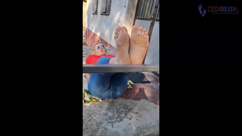 Czech Soles - foot fetish content: Amateur BBW Big and Chubby Feet Tease