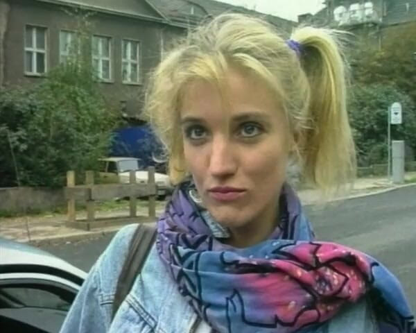 YOUR FIRST PORN: Doce Mary gosta de um pouco mais alta