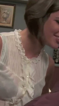 Bella ragazza naturale e il mio grosso cazzo tutto dentro di lei