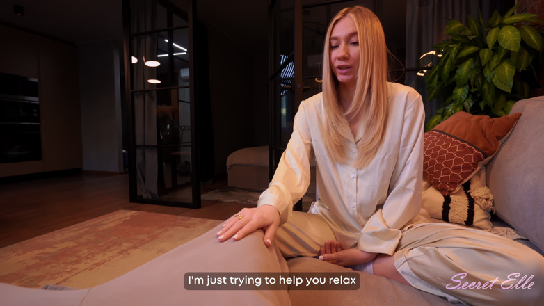 Secret_elle: Poslední nabídka milf macechy: Nech ho, aby ošukaný její šťavnatou kundičku...