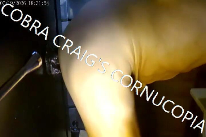 COBRA CRAIG: 7-19-2026 Kembali dengan Kecil Pria Kulit Hitam