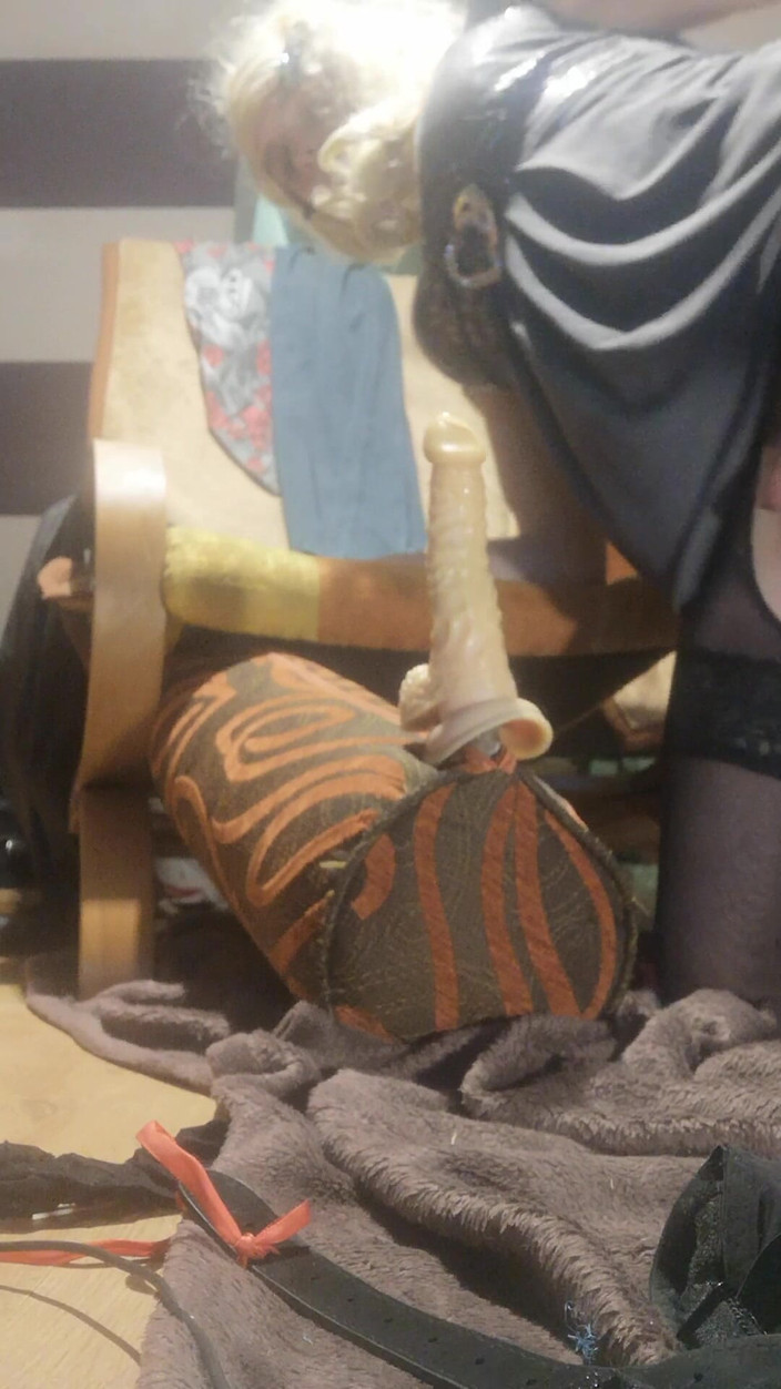 Transetka22xyz: Orospu yapay penise biniyor