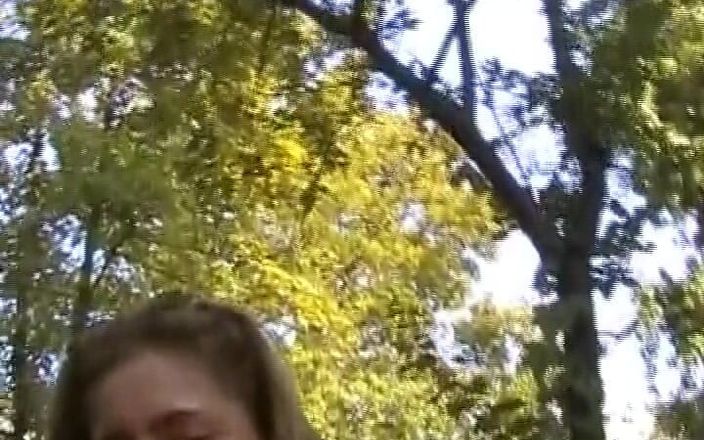Enjoy German porn: Frumoasă păpușă germană futută în diferite locuri publice