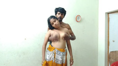 Telugu Couple: Šukání skutečné Desi Bhabhi zezadu po párty doma