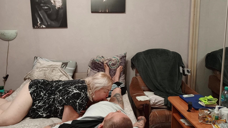 Zona901: Wypełniam usta mojego sąsiada dużą ilością spermy