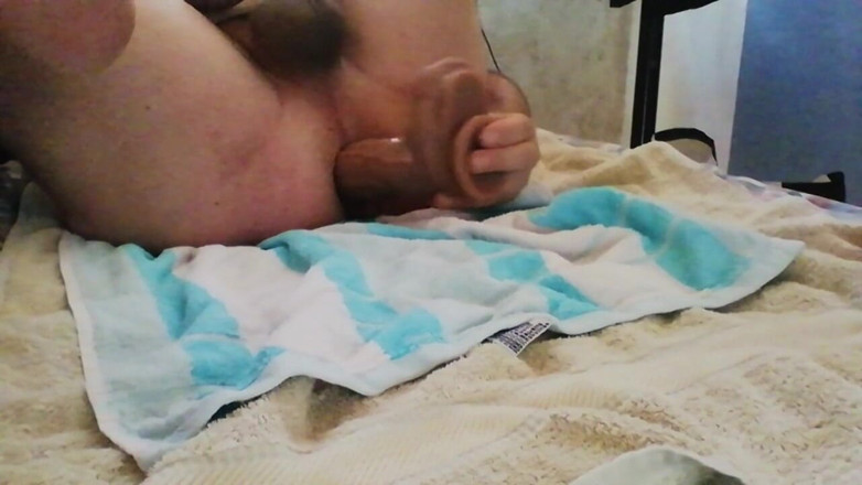 Anal gay hole: Riesiges spielzeug in meinem arsch!