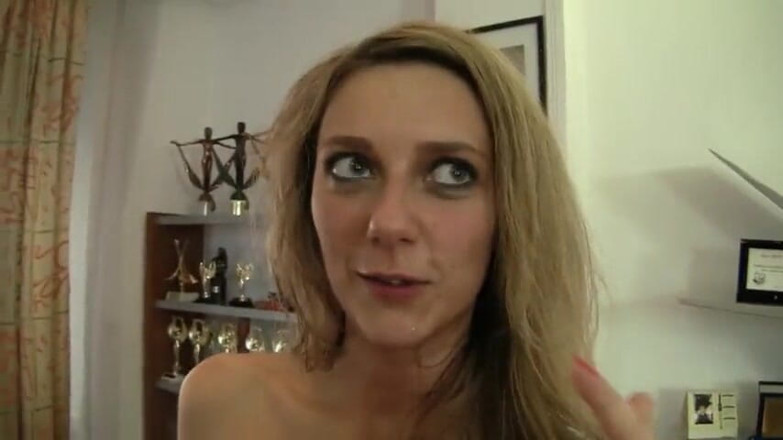 Dat Ass: Blonde bitch fucked in her ass by big cock