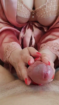 Moje Candy Sténá jako blázen, zatímco mě honí - plácne můj penis během orgasmu a intenzivní post dojení spermatu