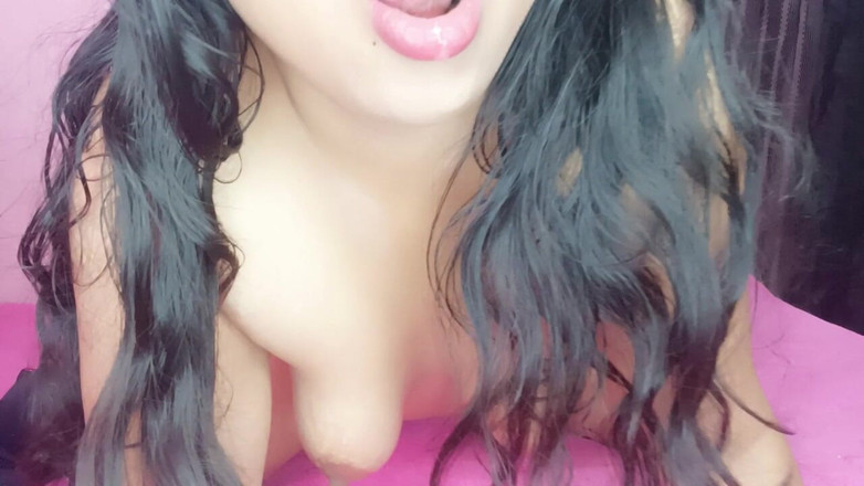 Miss_Megha: Nadržená Megha