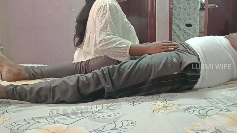 Luxmi Wife: Vợ bắt gặp anh trai kế thủ dâm -1