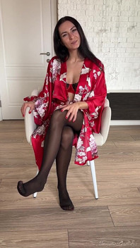 Heiße ehefrau, cuckolding-fantasie, fußfetisch in russisch