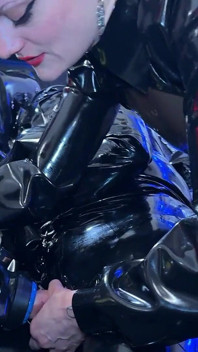 Mistressae Sessions with Princess Latex Rubber Doll: Gas Mask 69 Cock Sucking Experiment