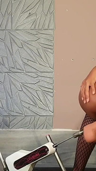 Hraní se sexuálním strojem