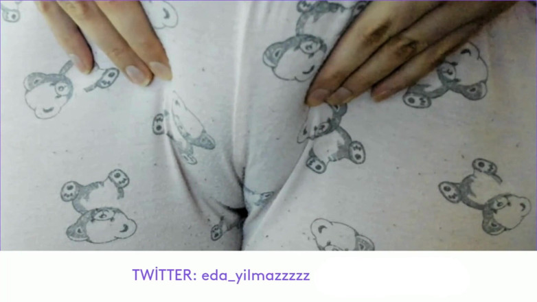bigass_sexy_bigboobs: Masturbar-se com pijama
