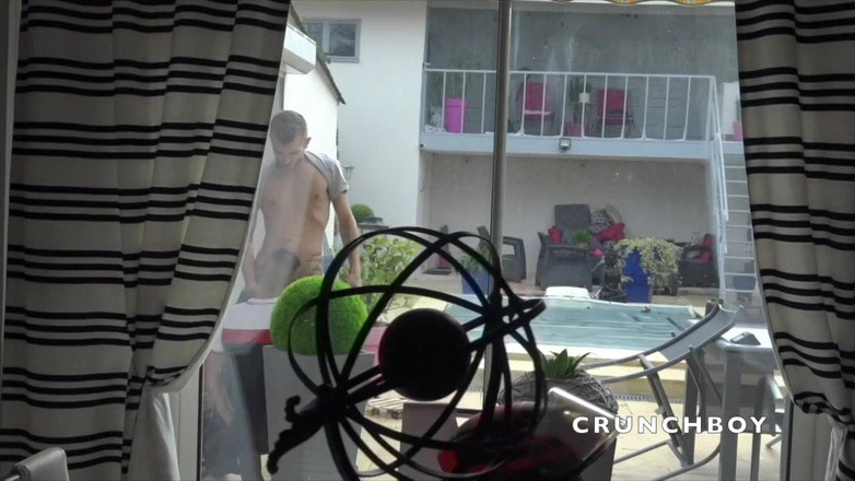 FRENCH HOLES CREAMPIED: Meliodass scopata senza preservativo da romantik