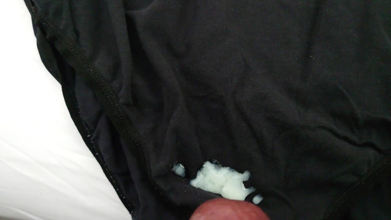 Jamdown26: Solo masturbation, jerking off, cum close up in black panty,...