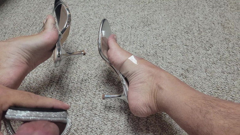 Feet Lover: 발 뒤꿈치와 정액 따먹기!