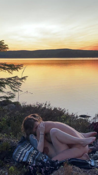 Sexe Dans La Nature Au Bord De L’eau - Rosyskye