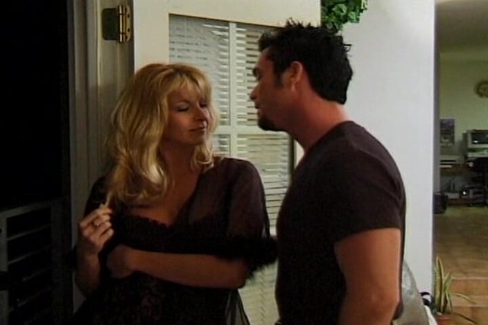 THAGSON RETRO: 뒤에서 따먹히는 발정난 금발 밀프